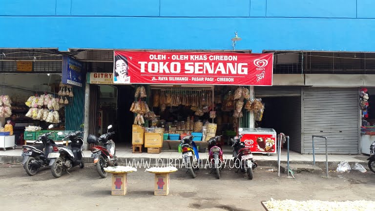 Belanja Oleh-oleh di Pasar Pagi Cirebon