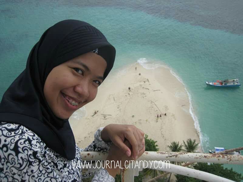 Mercusuar Pulau Lengkuas di Belitung